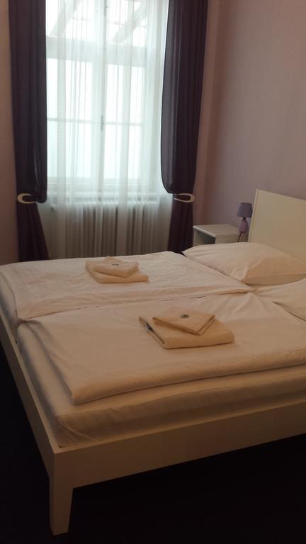 Penzion U Lucerny Hotell Jindřichův Hradec Rom bilde